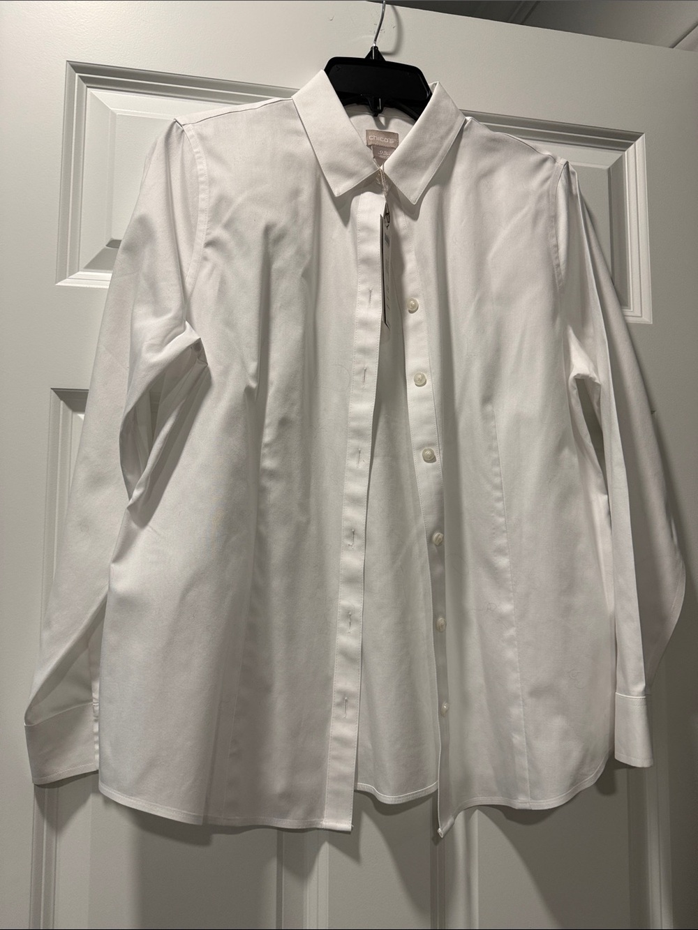 Chico's White women’s Button-Front Dress Shirt NWT size .5